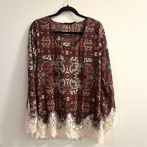 Buckle lace shirt